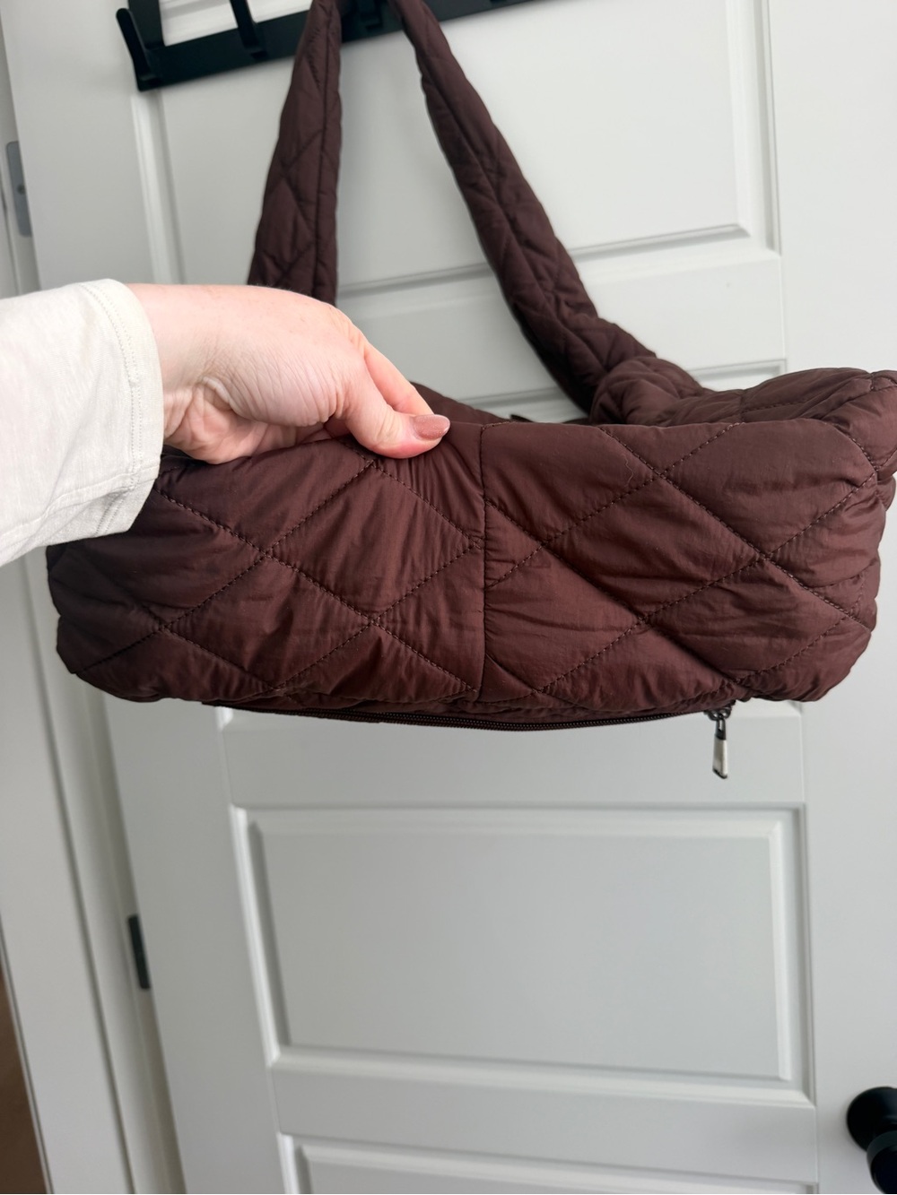 Poppy & Peonies Haul it All Quilted Shoulder Bag in Dark Brown - Picture 5 of 5